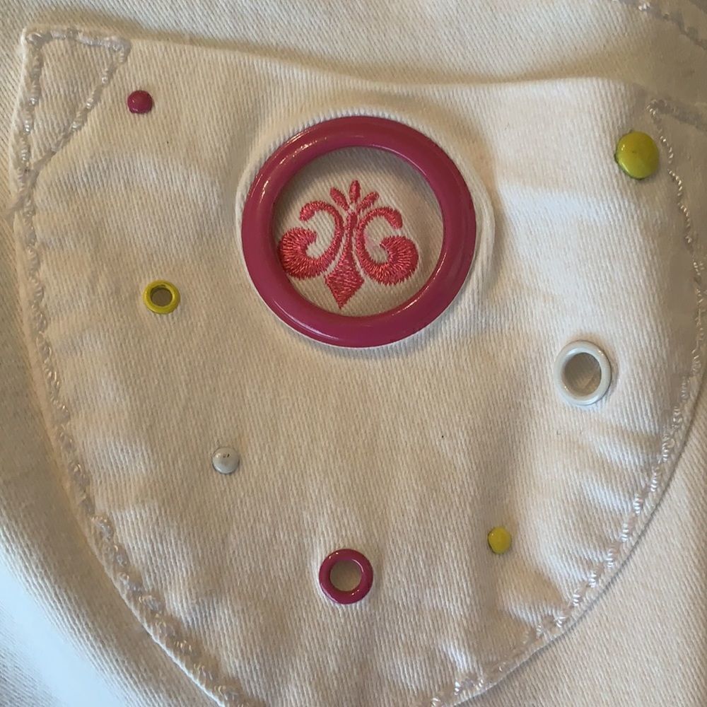 Deréon White Capris - Picture 8 of 8